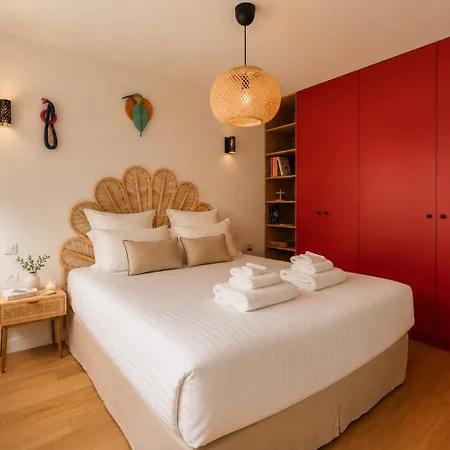 Lavie Maison | Parisian Living, Eiffel Tower